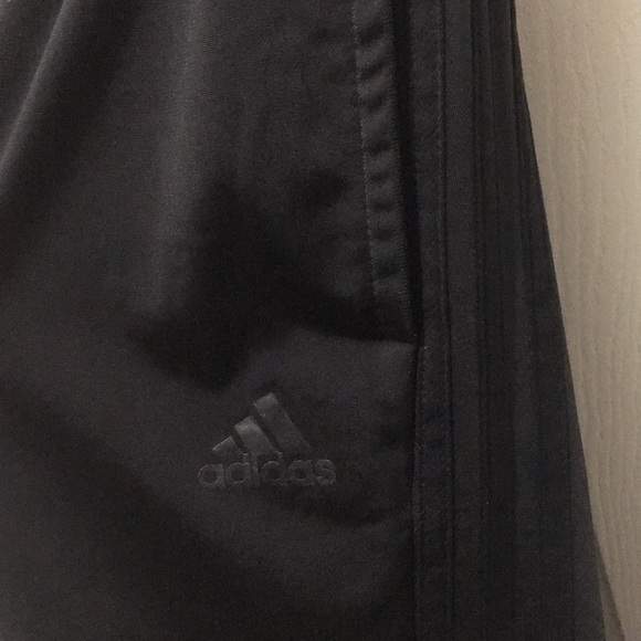 Adidas black on black Tracksuit 2018-19 sew pattern - Picture 8 of 12